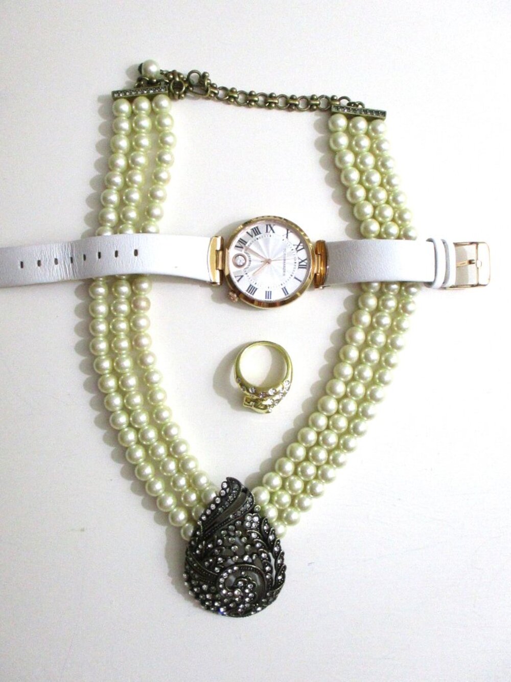 BCBG MAXAZRIA WATCH, EMULOUS RING AND HEIDI DAUS NECKLACE LOT